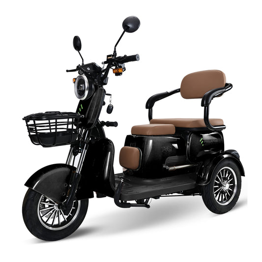 Black Freejoyer FV6 electric three-wheel vehicle, front three-quarter view