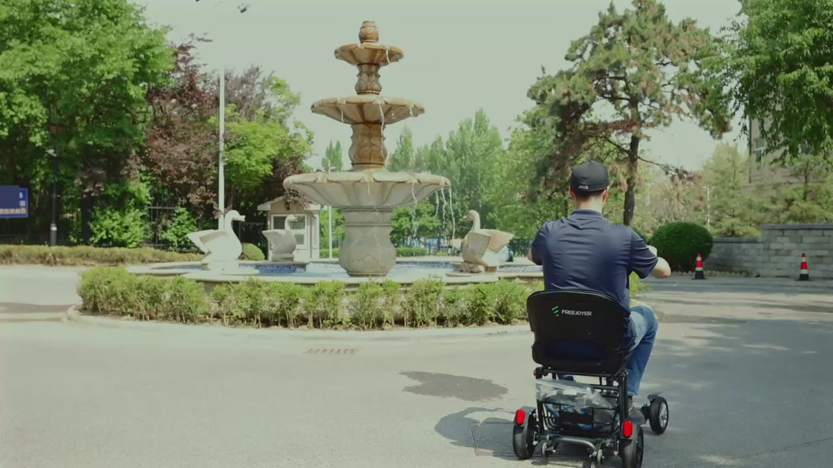 Freejoyer F7 — actual vehicle on a paved park path